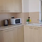 Flats 308 لارنكا